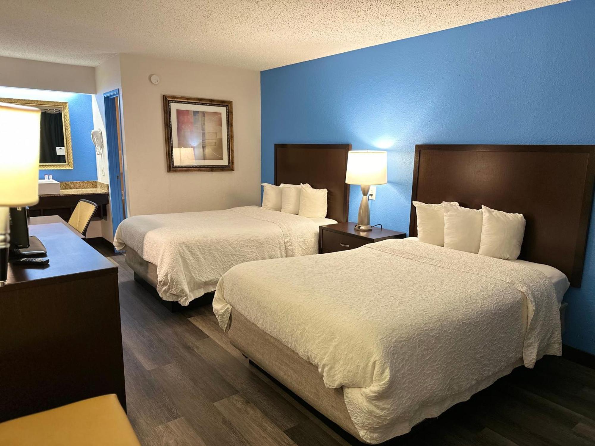 American Inn & Suites Bishop Airport Flint Exteriér fotografie